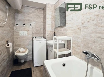 Pronájem bytu, 3+kk, 67 m²
