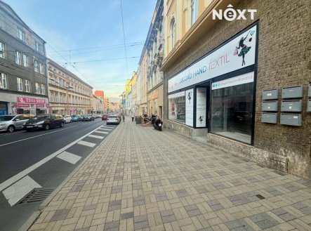 Pronájem komerčního objektu, obchodní centrum, 170 m²