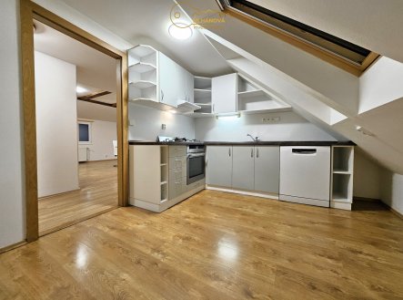 Pronájem bytu, 3+1, 95 m²
