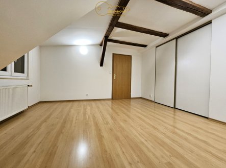 Pronájem bytu, 3+1, 95 m²