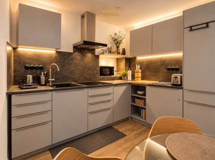 Pronájem bytu, 2+1, 72 m²