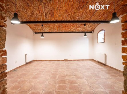 Prodej komerčního objektu, obchodní centrum, 204 m²