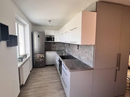 Pronájem bytu, 3+kk, 75 m²