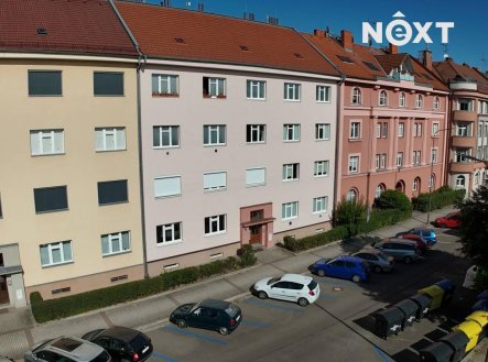 Pronájem bytu, 2+kk, 81 m²