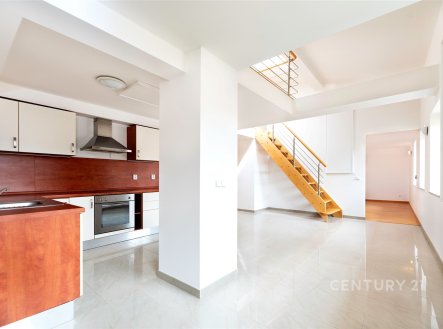 Prodej bytu, 4+kk, 97 m²