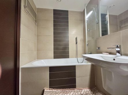 Pronájem bytu, 2+kk, 72 m²