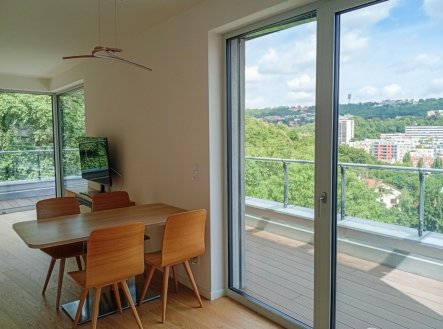Pronájem bytu, 2+kk, 90 m²