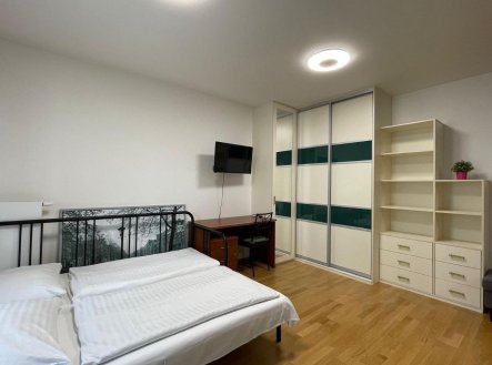 Pronájem bytu, 2+kk, 50 m²