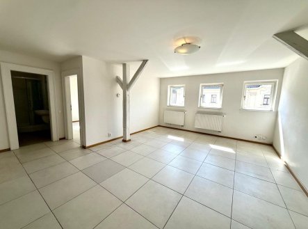 Pronájem bytu, 3+kk, 86 m²
