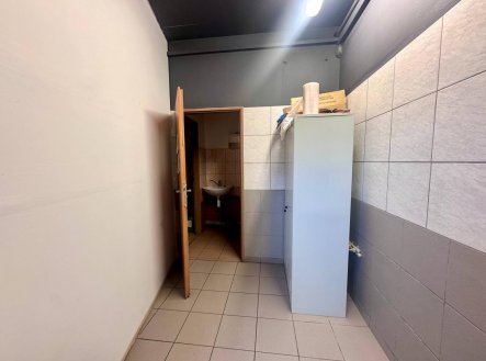 Pronájem výrobní prostory, 150 m²