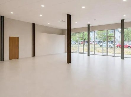 Pronájem obchodní prostory, 154 m²