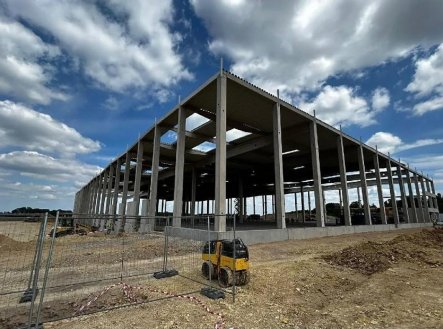 Pronájem skladu, 5 000 m²