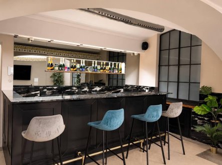 Pronájem obchodní prostory, 256 m²