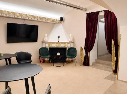 Pronájem obchodní prostory, 256 m²