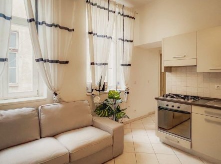 Pronájem bytu, 2+kk, 44 m²