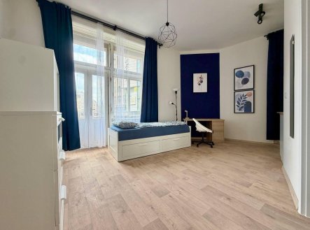 Pronájem bytu, 1+kk, 35 m²