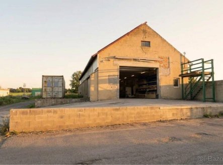 Prodej výrobní prostory, 850 m²