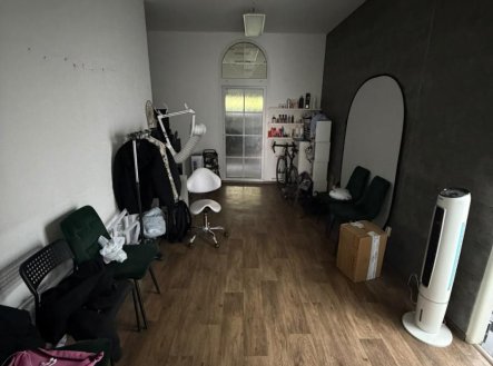 Pronájem obchodní prostory, 120 m²