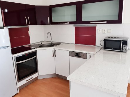 Pronájem bytu, 2+kk, 56 m²