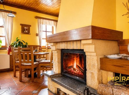 Prodej nájemního domu, 2 434 m²