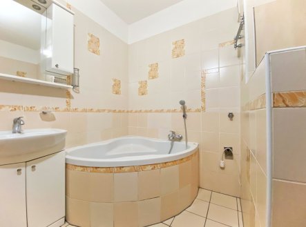 Pronájem bytu, 3+1, 75 m²
