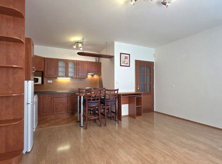Pronájem bytu, 2+kk, 56 m²
