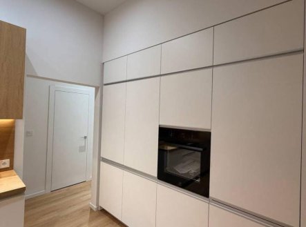 Pronájem bytu, 3+kk, 80 m²