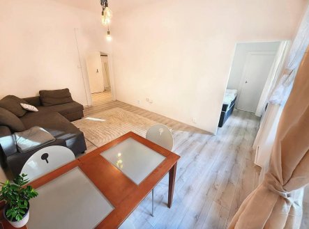 Pronájem bytu, 2+kk, 38 m²