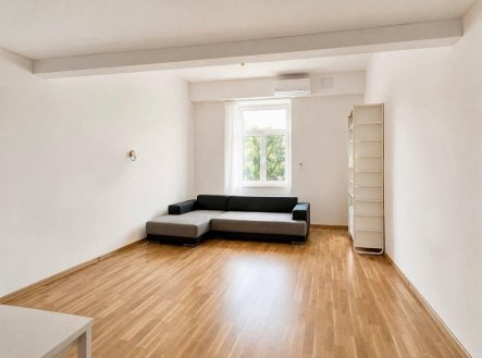 Pronájem bytu, 1+1, 34 m²