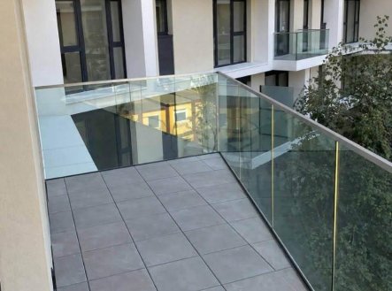 Pronájem bytu, 1+kk, 42 m²