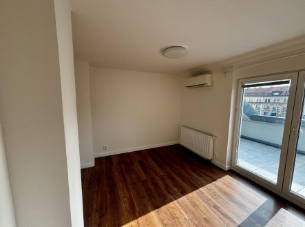 Pronájem bytu, 3+kk, 87 m²