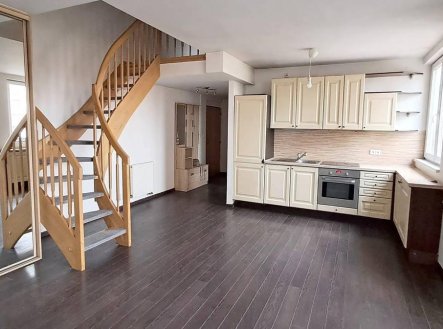 Pronájem bytu, 2+kk, 50 m²