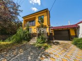 Prodej - dům/vila, 296 m²
