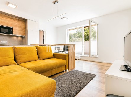 Pronájem bytu, 2+kk, 53 m²
