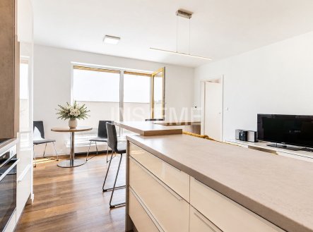 Pronájem bytu, 2+kk, 53 m²