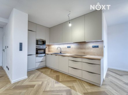 Pronájem bytu, 3+kk, 79 m²