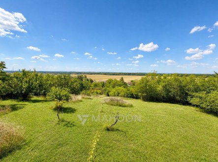 Prodej pozemku pro bydlení, 4 400 m²