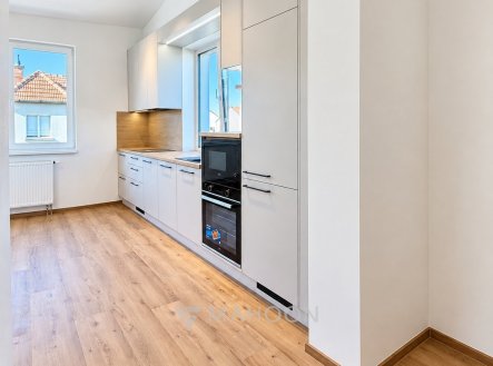 Pronájem bytu, 2+kk, 64 m²