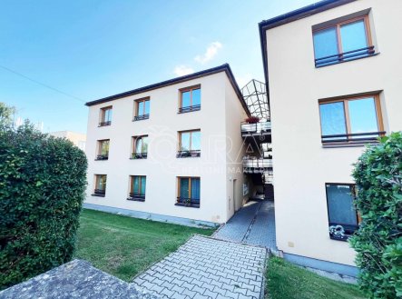Pronájem bytu, 1+kk, 26 m²