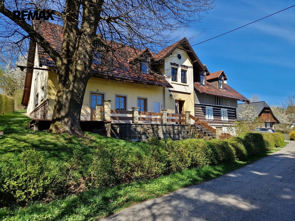 Dům