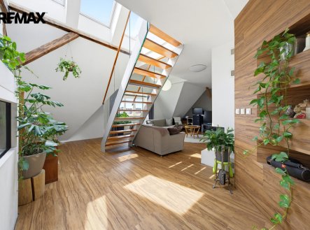 Prodej bytu, 3+1, 181 m²