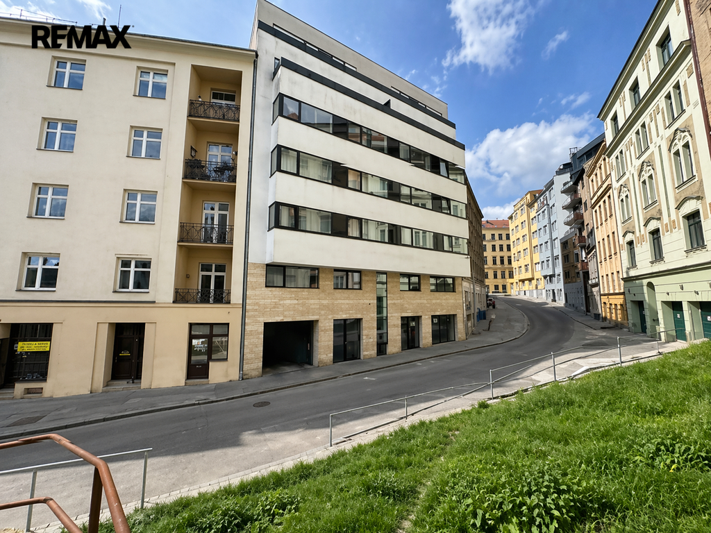 chatgpt-image-22.4.2026-14-39-50.png