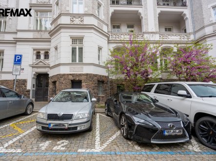 Pronájem bytu, atypický, 87 m²