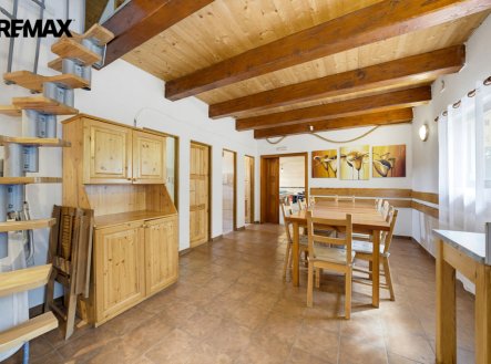 Prodej restaurace, 230 m²