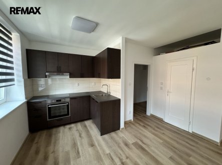 Pronájem bytu, 2+kk, 46 m²
