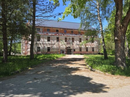 Prodej hotel, 1 948 m²
