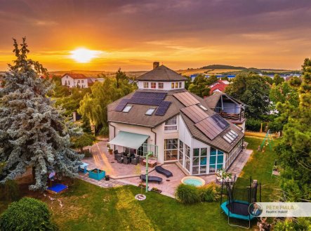 Prodej domu/vily, 305 m²