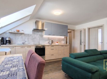 Pronájem bytu, 3+kk, 65 m²