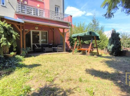 Pronájem bytu, 3+kk, 97 m²