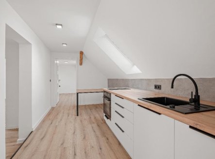 Pronájem bytu, 3+1, 94 m²